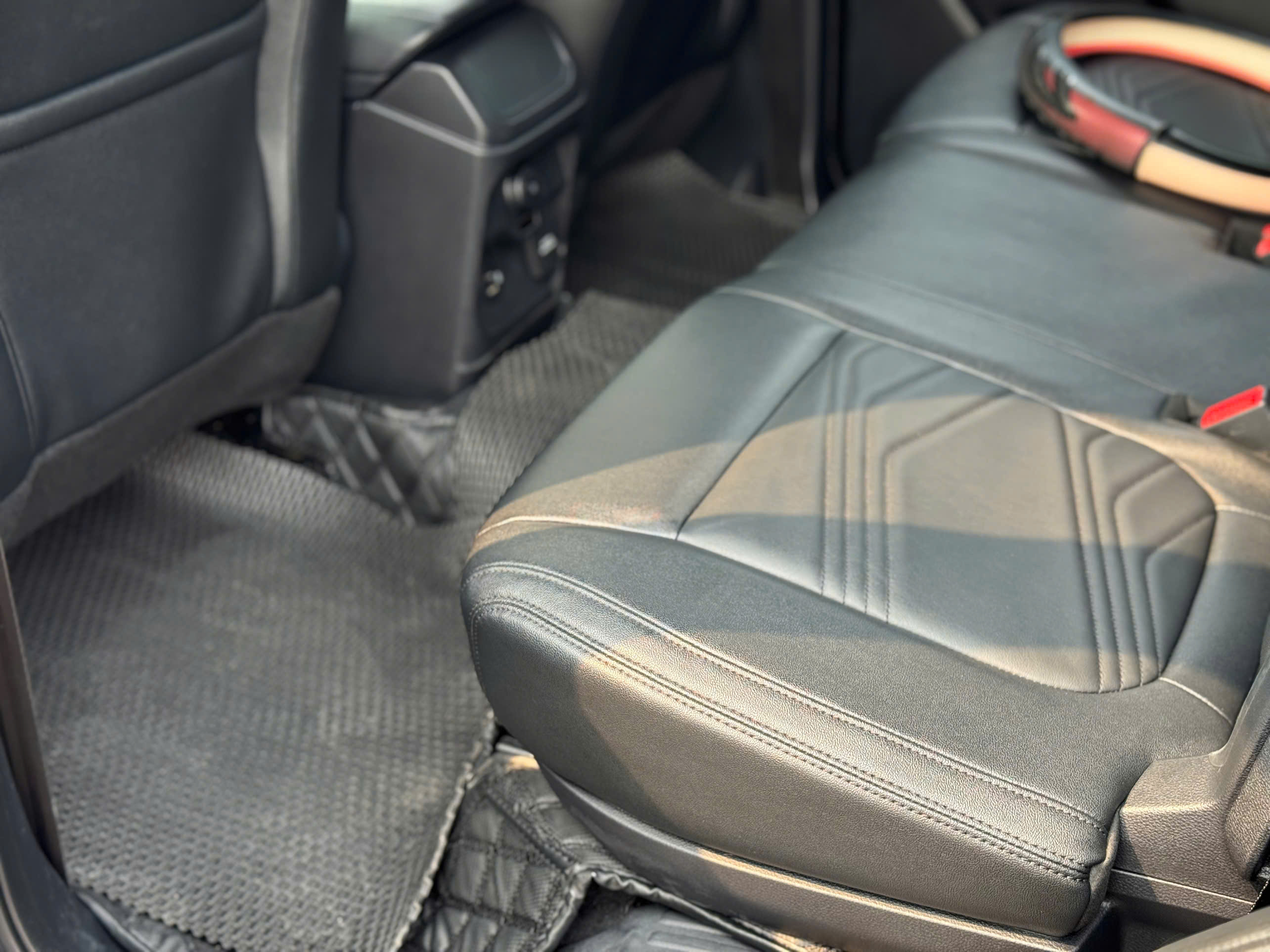 Ford Everest Titanium 4x2 sản xuất 2022